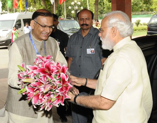 The Prime Minister, Shri Narendra Modi being welcomed by the Minister of State for Finance, Shri Jayant Sinha at the inauguration of the Rajasv Gyan Sangam, the Annual Conference of Tax Administrators 2016, in New Delhi on June 16, 2016.