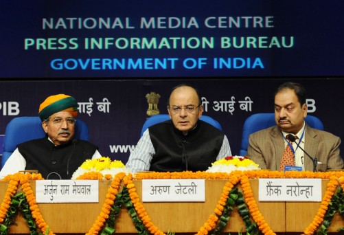 The Union Minister for Finance and Corporate Affairs, Shri Arun Jaitley delivering the inaugural address at the Economic Editors Conference-2016, organised by the Press Information Bureau, in New Delhi on November 10, 2016. 	The Minister of State for Finance and Corporate Affairs, Shri Arjun Ram Meghwal and the Director General (M&C), Press Information Bureau, Shri A.P. Frank Noronha are also seen.