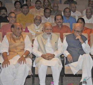 NEW DELHI, APR 11 (UNI):- Prime Minister Narendra Modi with senior party leaders L K Advani,  Rajnath Singh and others attending the BJP Parliamentary Party meeting at parliament house, in New Delhi on Tuesday. UNI PHOTO-7U