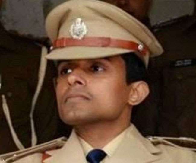 सुशांत सिंह राजपूत मामले की मुम्बई जा कर जांच करने वाले पटना के सिटी एसपी विनय तिवारी पटना लौट रहे हैं. उन्हें मुम्बई में जबरन क्वरनटीन कर दिया गया था.
